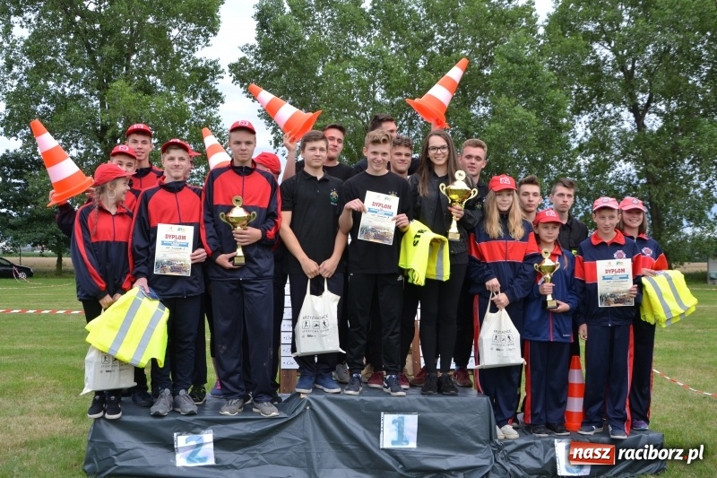 Zdjęcie w galerii na portalu naszraciborz.pl: Zawody sikawek konnych w Bieńkowicach. Sąsiedzi z Tworkowa zgarnęli dwa złota wiadomości z regionu