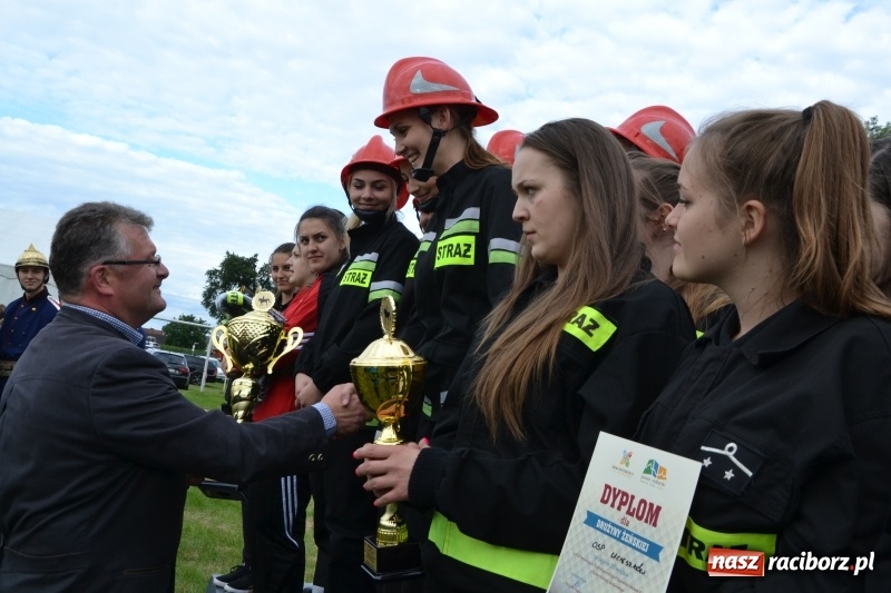 Zdjęcie w galerii na portalu naszraciborz.pl: Zawody sikawek konnych w Bieńkowicach. Sąsiedzi z Tworkowa zgarnęli dwa złota wiadomości z regionu