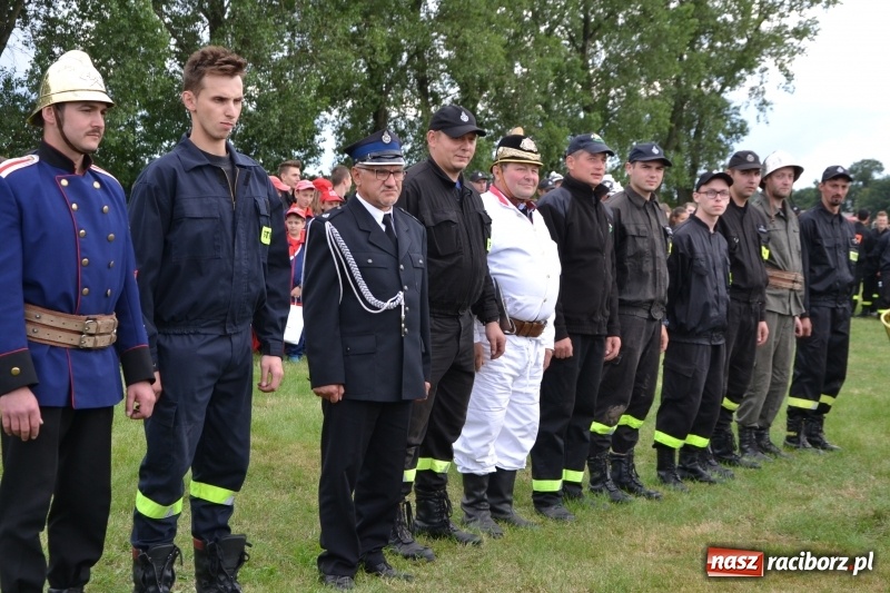 Zdjęcie w galerii na portalu naszraciborz.pl: Zawody sikawek konnych w Bieńkowicach. Sąsiedzi z Tworkowa zgarnęli dwa złota wiadomości z regionu