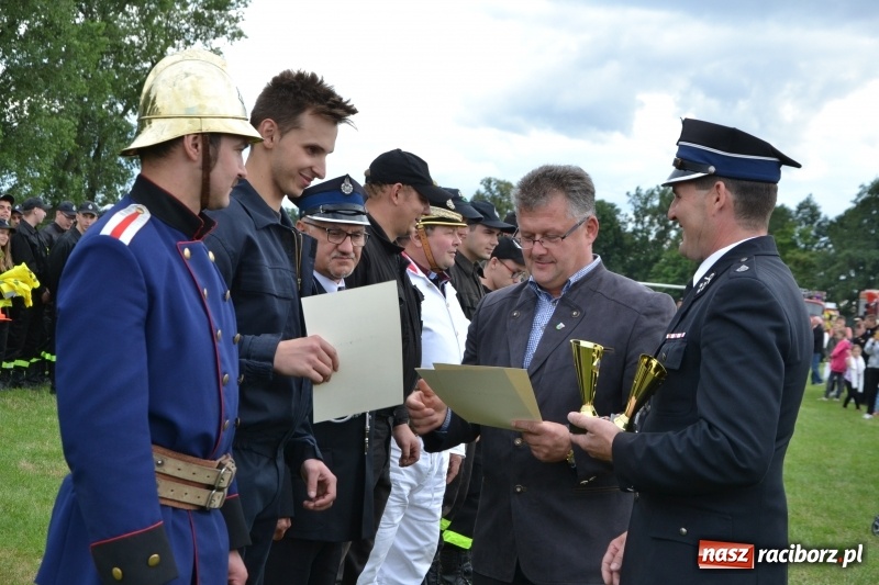 Zdjęcie w galerii na portalu naszraciborz.pl: Zawody sikawek konnych w Bieńkowicach. Sąsiedzi z Tworkowa zgarnęli dwa złota wiadomości z regionu