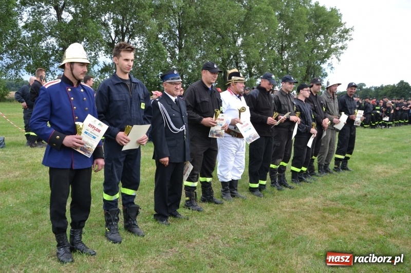Zdjęcie w galerii na portalu naszraciborz.pl: Zawody sikawek konnych w Bieńkowicach. Sąsiedzi z Tworkowa zgarnęli dwa złota wiadomości z regionu