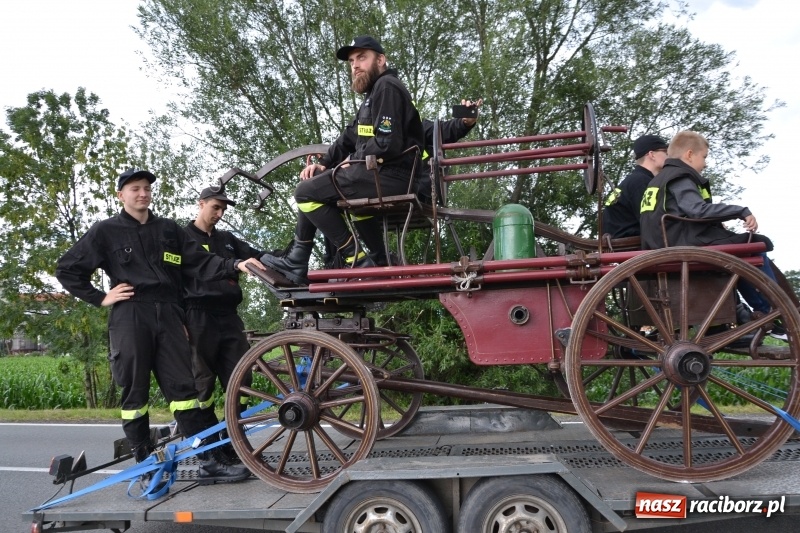 Zdjęcie w galerii na portalu naszraciborz.pl: Zawody sikawek konnych w Bieńkowicach. Sąsiedzi z Tworkowa zgarnęli dwa złota wiadomości z regionu