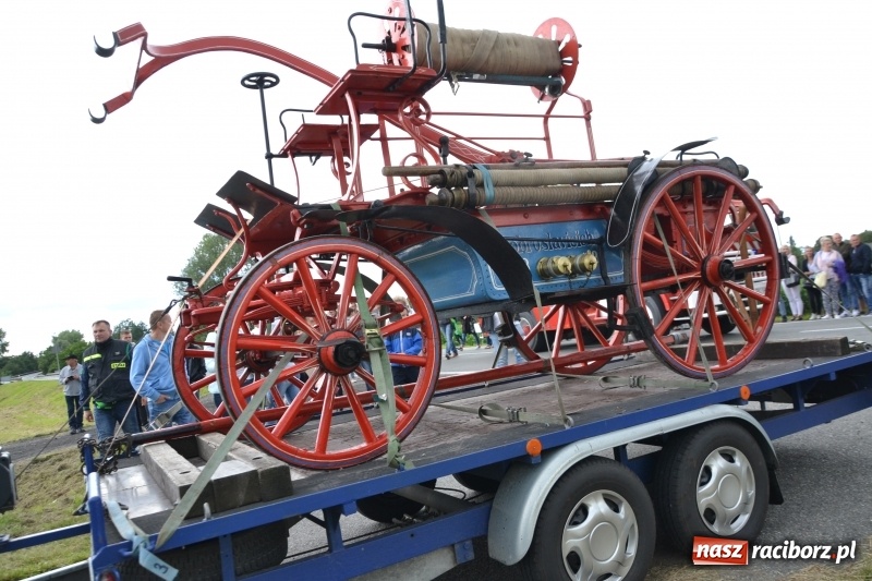 Zdjęcie w galerii na portalu naszraciborz.pl: Zawody sikawek konnych w Bieńkowicach. Sąsiedzi z Tworkowa zgarnęli dwa złota wiadomości z regionu