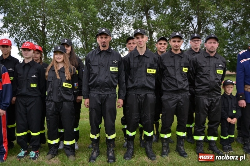 Zdjęcie w galerii na portalu naszraciborz.pl: Zawody sikawek konnych w Bieńkowicach. Sąsiedzi z Tworkowa zgarnęli dwa złota wiadomości z regionu