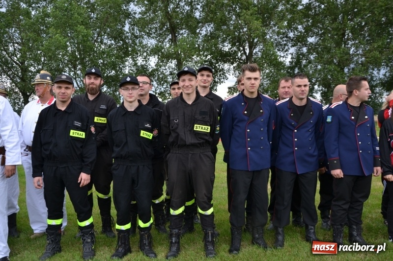 Zdjęcie w galerii na portalu naszraciborz.pl: Zawody sikawek konnych w Bieńkowicach. Sąsiedzi z Tworkowa zgarnęli dwa złota wiadomości z regionu