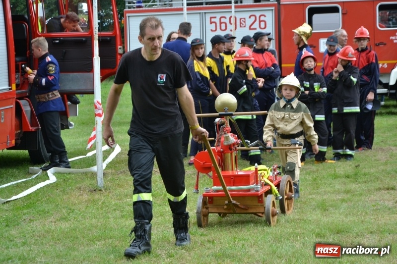 Zdjęcie w galerii na portalu naszraciborz.pl: Zawody sikawek konnych w Bieńkowicach. Sąsiedzi z Tworkowa zgarnęli dwa złota wiadomości z regionu