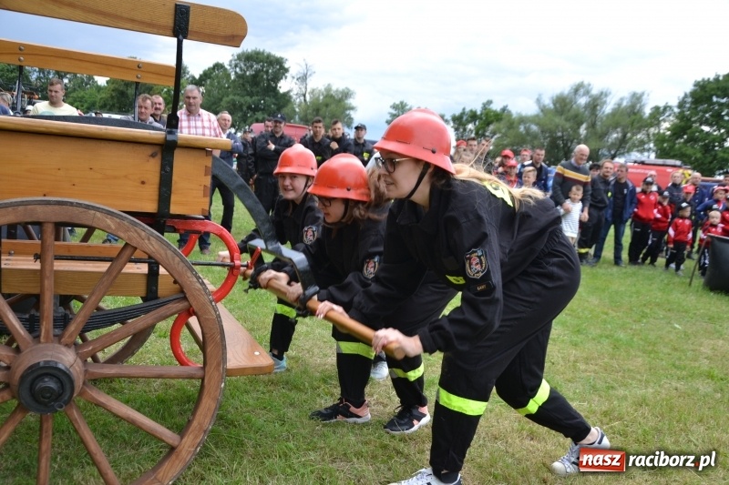 Zdjęcie w galerii na portalu naszraciborz.pl: Zawody sikawek konnych w Bieńkowicach. Sąsiedzi z Tworkowa zgarnęli dwa złota wiadomości z regionu