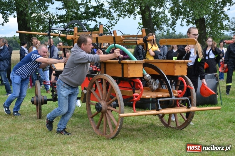 Zdjęcie w galerii na portalu naszraciborz.pl: Zawody sikawek konnych w Bieńkowicach. Sąsiedzi z Tworkowa zgarnęli dwa złota wiadomości z regionu