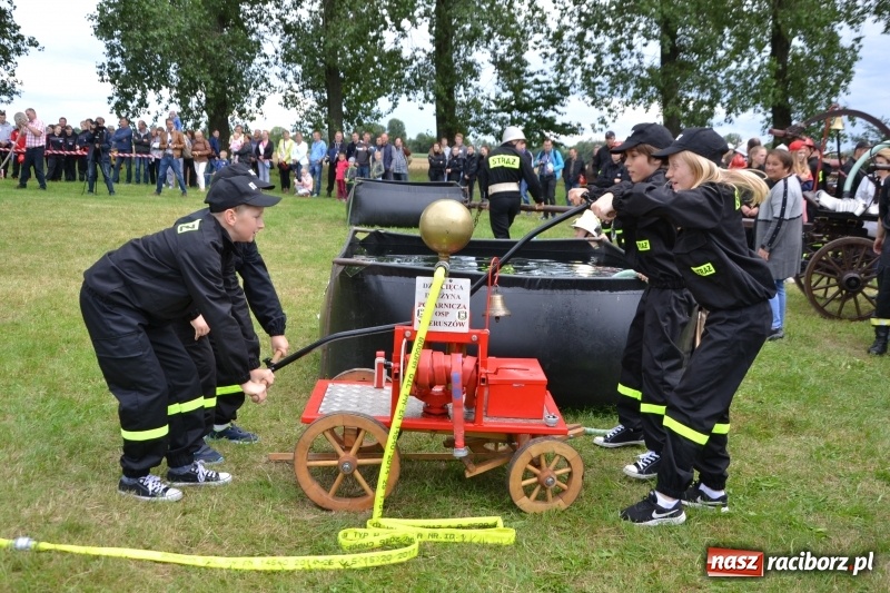 Zdjęcie w galerii na portalu naszraciborz.pl: Zawody sikawek konnych w Bieńkowicach. Sąsiedzi z Tworkowa zgarnęli dwa złota wiadomości z regionu