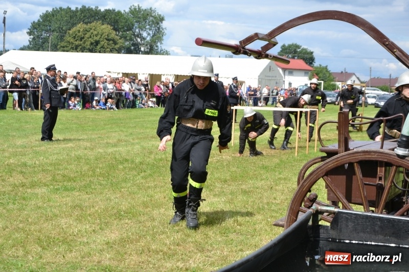 Zdjęcie w galerii na portalu naszraciborz.pl: Zawody sikawek konnych w Bieńkowicach. Sąsiedzi z Tworkowa zgarnęli dwa złota wiadomości z regionu