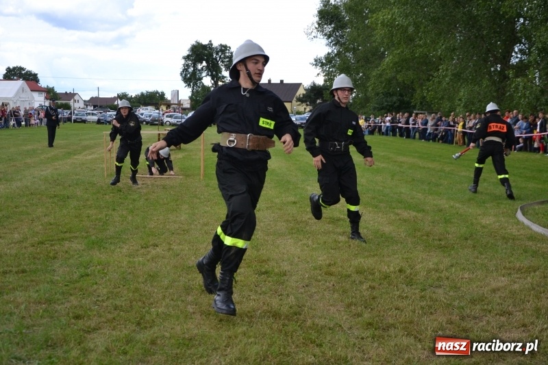 Zdjęcie w galerii na portalu naszraciborz.pl: Zawody sikawek konnych w Bieńkowicach. Sąsiedzi z Tworkowa zgarnęli dwa złota wiadomości z regionu