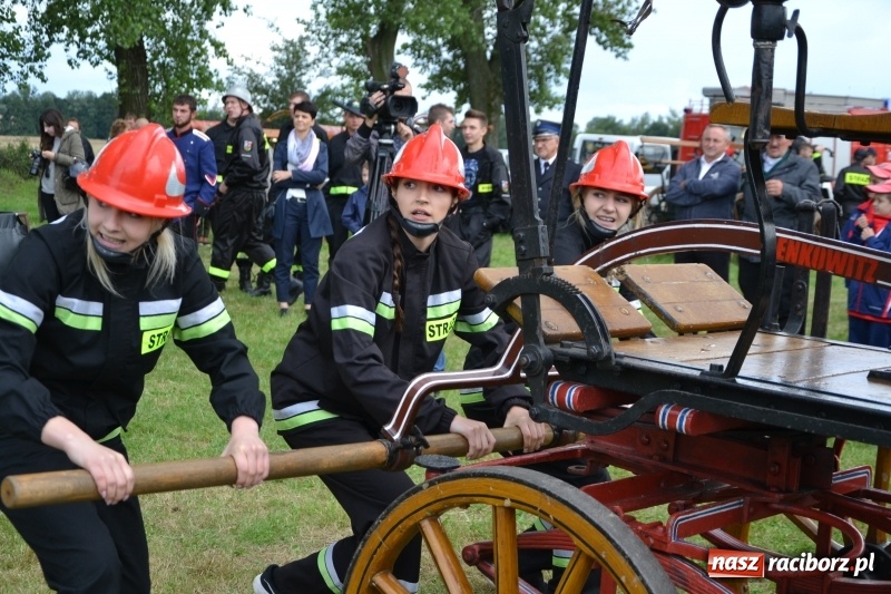 Zdjęcie w galerii na portalu naszraciborz.pl: Zawody sikawek konnych w Bieńkowicach. Sąsiedzi z Tworkowa zgarnęli dwa złota wiadomości z regionu