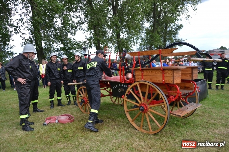 Zdjęcie w galerii na portalu naszraciborz.pl: Zawody sikawek konnych w Bieńkowicach. Sąsiedzi z Tworkowa zgarnęli dwa złota wiadomości z regionu