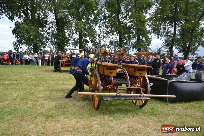 Zdjęcie w galerii na portalu naszraciborz.pl: Zawody sikawek konnych w Bieńkowicach. Sąsiedzi z Tworkowa zgarnęli dwa złota wiadomości z regionu