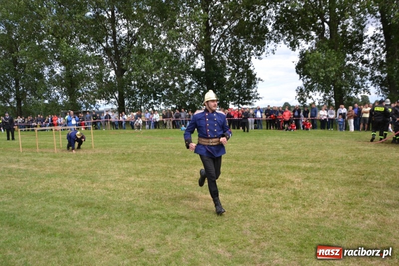 Zdjęcie w galerii na portalu naszraciborz.pl: Zawody sikawek konnych w Bieńkowicach. Sąsiedzi z Tworkowa zgarnęli dwa złota wiadomości z regionu