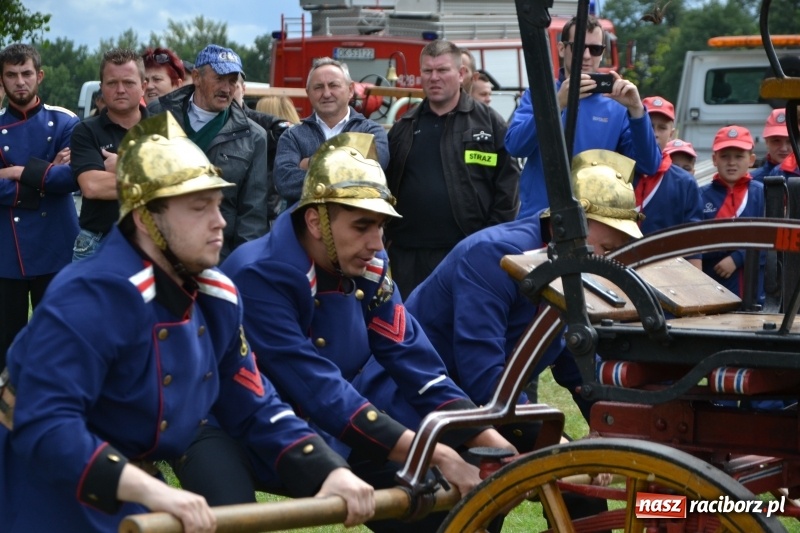 Zdjęcie w galerii na portalu naszraciborz.pl: Zawody sikawek konnych w Bieńkowicach. Sąsiedzi z Tworkowa zgarnęli dwa złota wiadomości z regionu