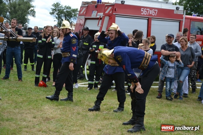 Zdjęcie w galerii na portalu naszraciborz.pl: Zawody sikawek konnych w Bieńkowicach. Sąsiedzi z Tworkowa zgarnęli dwa złota wiadomości z regionu