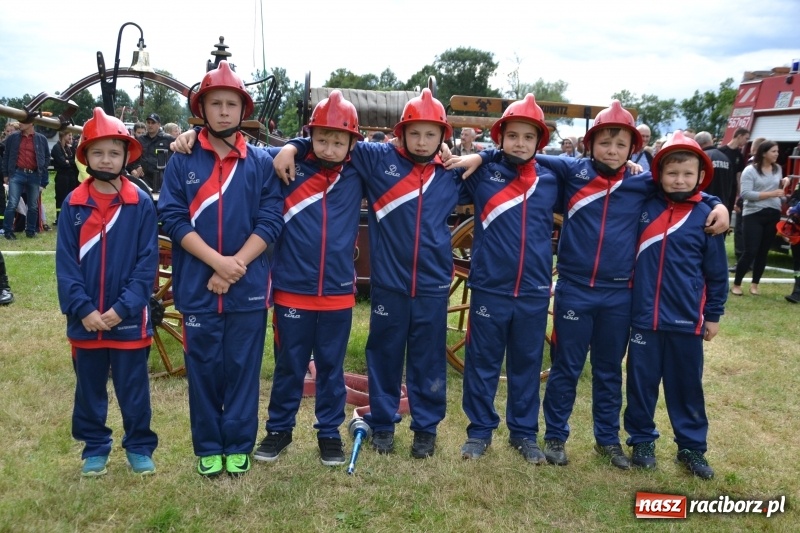 Zdjęcie w galerii na portalu naszraciborz.pl: Zawody sikawek konnych w Bieńkowicach. Sąsiedzi z Tworkowa zgarnęli dwa złota wiadomości z regionu
