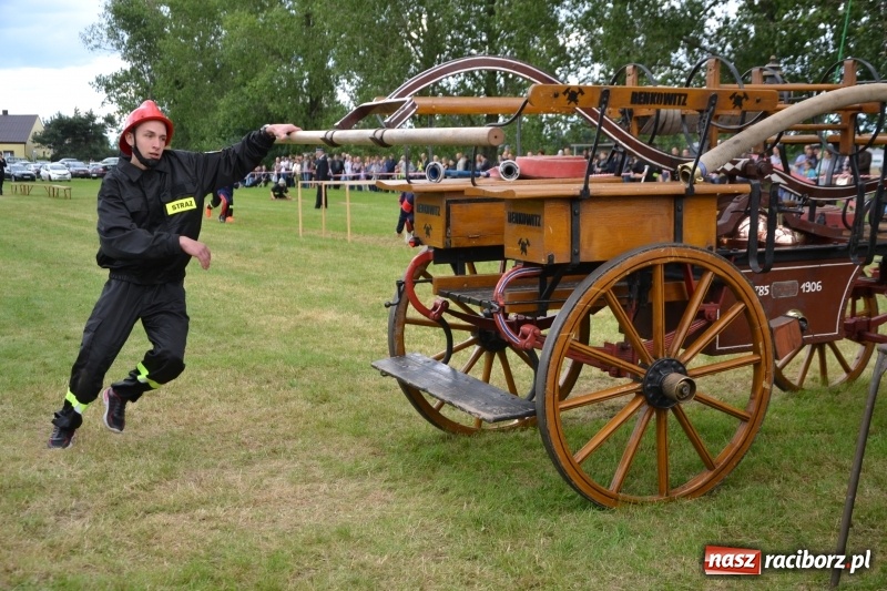 Zdjęcie w galerii na portalu naszraciborz.pl: Zawody sikawek konnych w Bieńkowicach. Sąsiedzi z Tworkowa zgarnęli dwa złota wiadomości z regionu