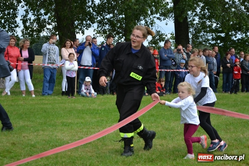 Zdjęcie w galerii na portalu naszraciborz.pl: Zawody sikawek konnych w Bieńkowicach. Sąsiedzi z Tworkowa zgarnęli dwa złota wiadomości z regionu