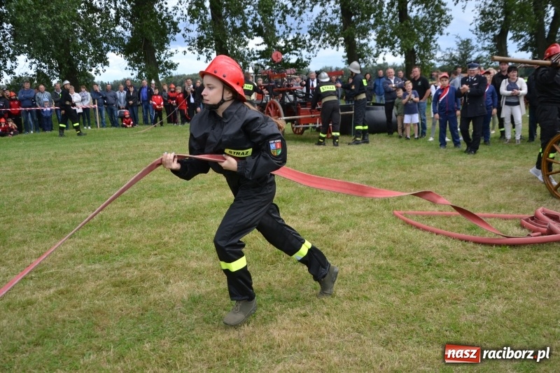 Zdjęcie w galerii na portalu naszraciborz.pl: Zawody sikawek konnych w Bieńkowicach. Sąsiedzi z Tworkowa zgarnęli dwa złota wiadomości z regionu
