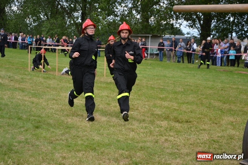 Zdjęcie w galerii na portalu naszraciborz.pl: Zawody sikawek konnych w Bieńkowicach. Sąsiedzi z Tworkowa zgarnęli dwa złota wiadomości z regionu