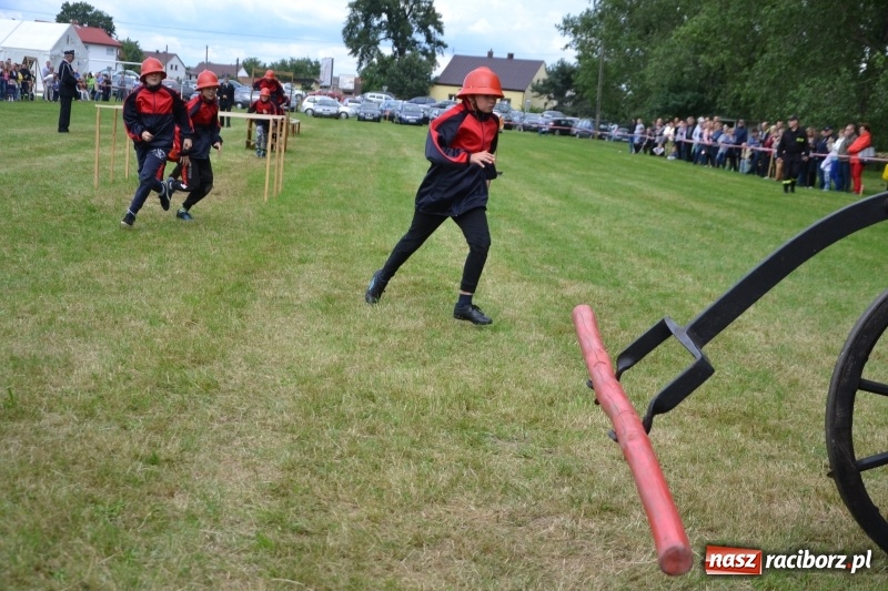 Zdjęcie w galerii na portalu naszraciborz.pl: Zawody sikawek konnych w Bieńkowicach. Sąsiedzi z Tworkowa zgarnęli dwa złota wiadomości z regionu