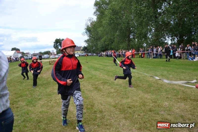 Zdjęcie w galerii na portalu naszraciborz.pl: Zawody sikawek konnych w Bieńkowicach. Sąsiedzi z Tworkowa zgarnęli dwa złota wiadomości z regionu