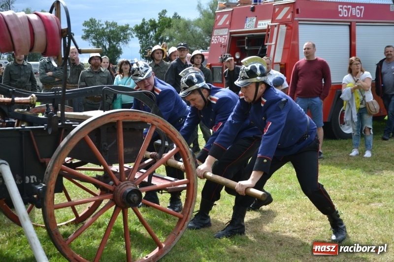 Zdjęcie w galerii na portalu naszraciborz.pl: Zawody sikawek konnych w Bieńkowicach. Sąsiedzi z Tworkowa zgarnęli dwa złota wiadomości z regionu