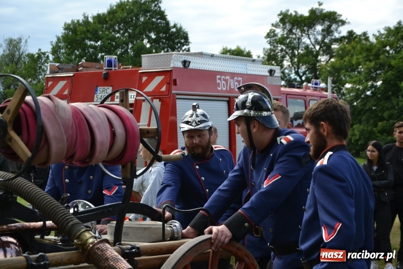 Zdjęcie w galerii na portalu naszraciborz.pl: Zawody sikawek konnych w Bieńkowicach. Sąsiedzi z Tworkowa zgarnęli dwa złota wiadomości z regionu