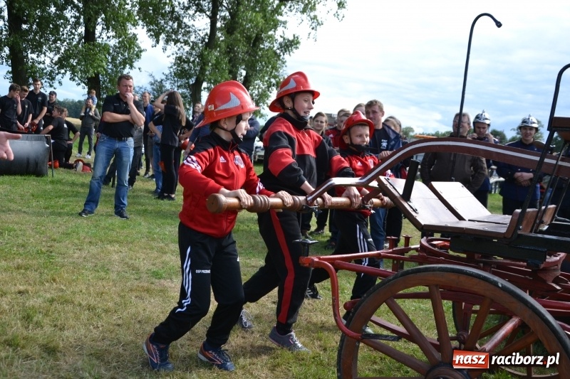 Zdjęcie w galerii na portalu naszraciborz.pl: Zawody sikawek konnych w Bieńkowicach. Sąsiedzi z Tworkowa zgarnęli dwa złota wiadomości z regionu