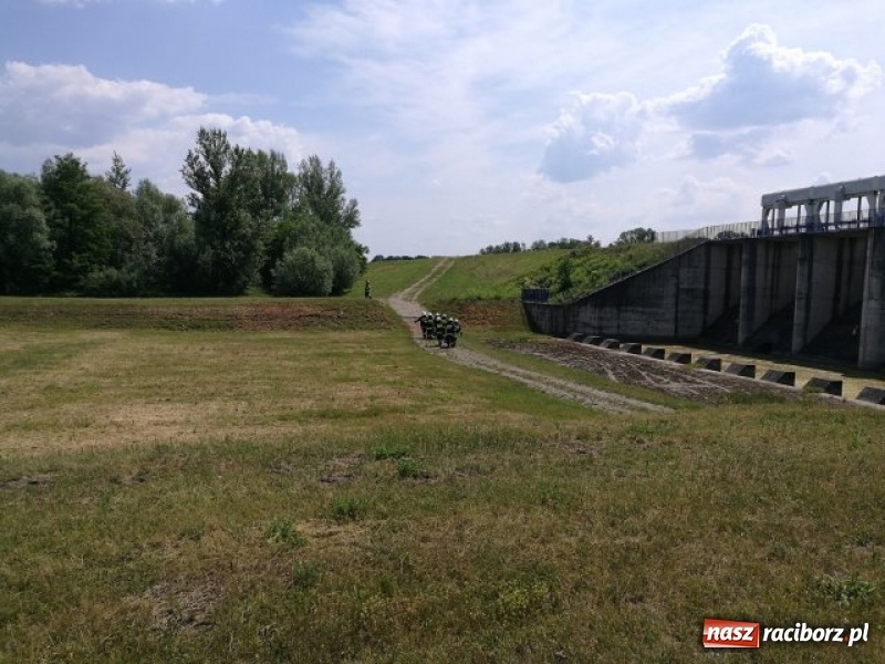 Zdjęcie w galerii na portalu naszraciborz.pl: Strażacy sprawdzili czy są przygotowani do powodzi  wiadomości z regionu