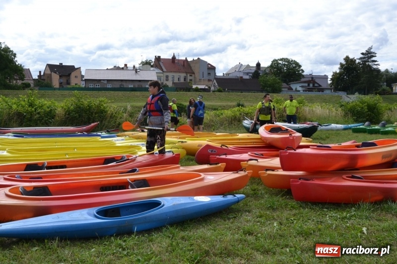 Zdjęcie w galerii na portalu naszraciborz.pl: Meander Orient Express dla rozbitków  wiadomości z regionu