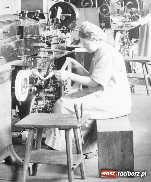 Zdjęcie w galerii na portalu naszraciborz.pl: Mieszczki i wieśniaczki. Mieszkanki Raciborza i ziemi raciborskiej na starej fotografii wiadomości z regionu