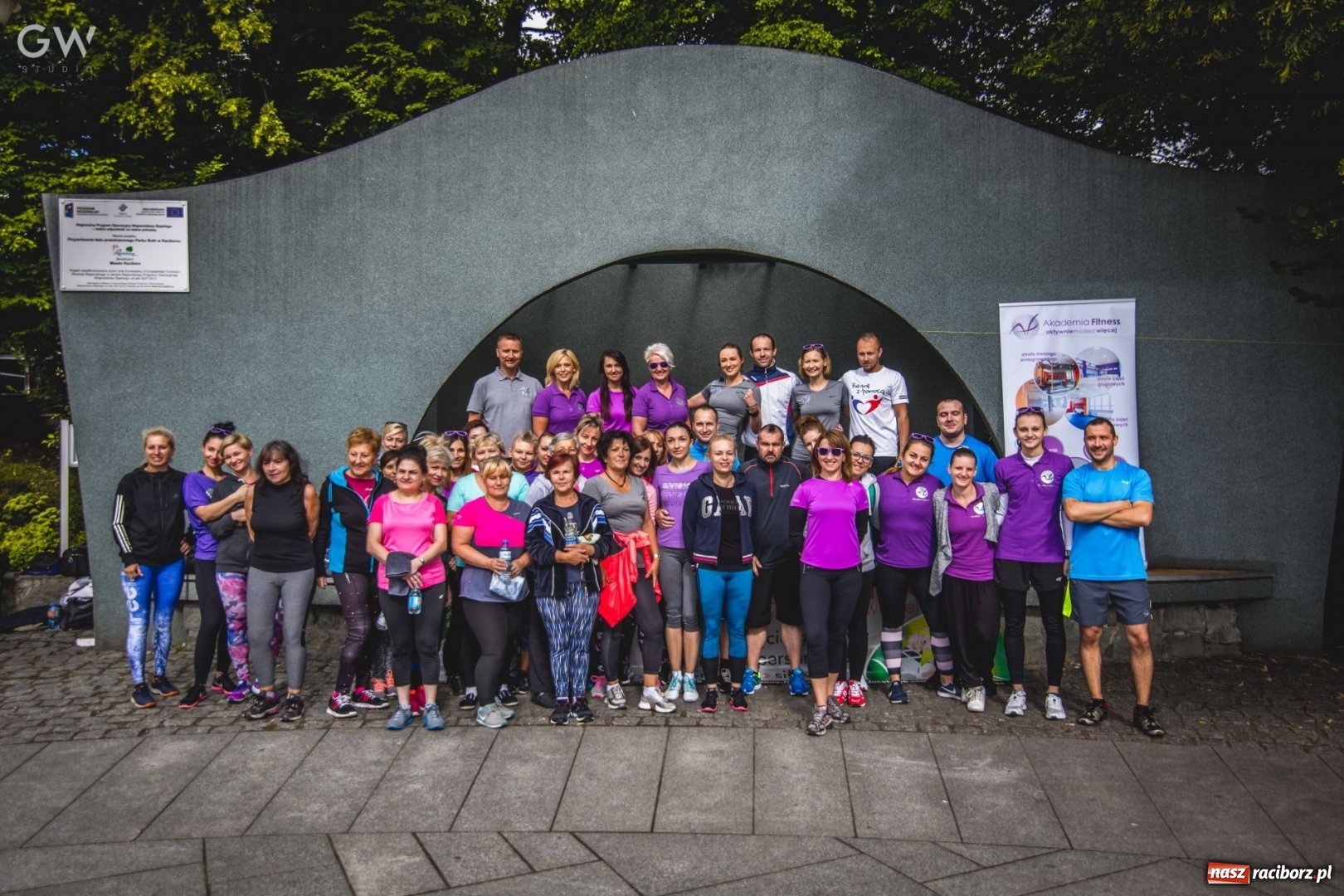 Zdjęcie w galerii na portalu naszraciborz.pl: Trening outdoorowy z Akademią Fitness wiadomości z regionu