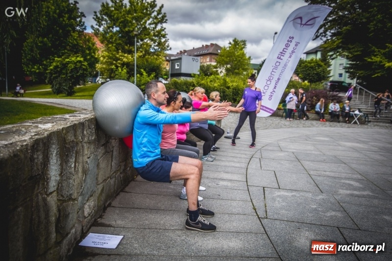 Zdjęcie w galerii na portalu naszraciborz.pl: Trening outdoorowy z Akademią Fitness wiadomości z regionu