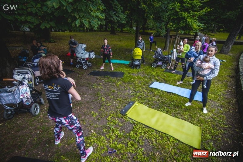 Zdjęcie w galerii na portalu naszraciborz.pl: Trening outdoorowy z Akademią Fitness wiadomości z regionu