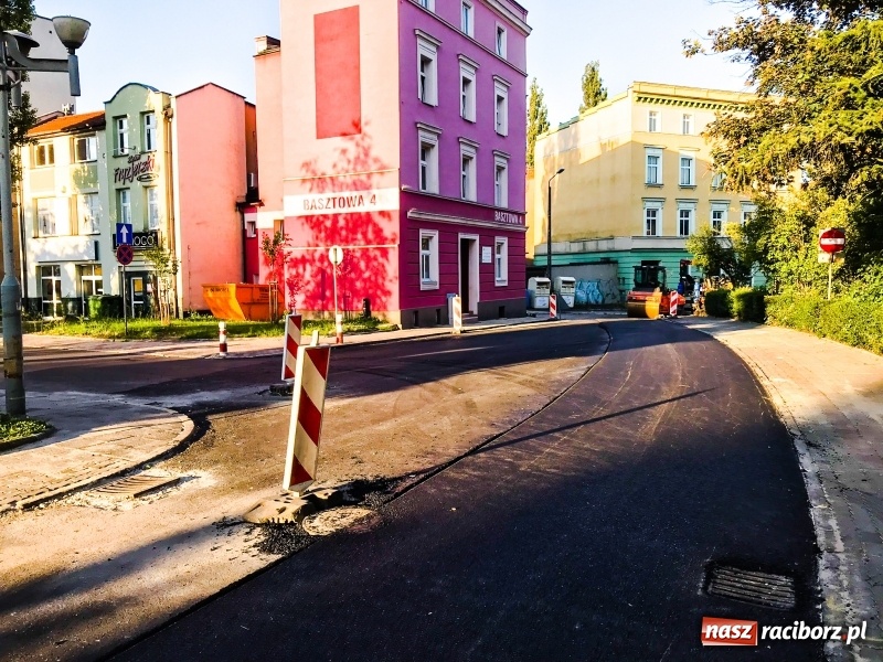 Zdjęcie w galerii na portalu naszraciborz.pl: Ruszyły prace na placu Długosza  wiadomości z regionu