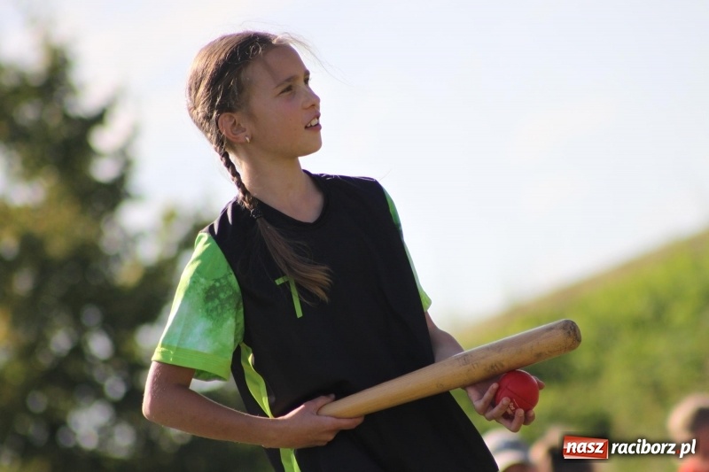 Zdjęcie w galerii na portalu naszraciborz.pl: Gmina Pietrowice Wielkie zorganizowała rozgrywki w piłce palantowej  wiadomości z regionu