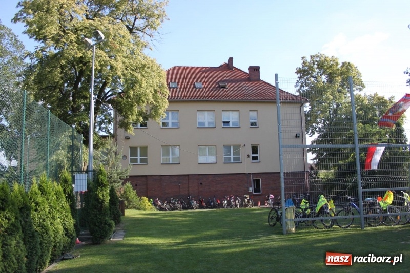 Zdjęcie w galerii na portalu naszraciborz.pl: Gmina Pietrowice Wielkie zorganizowała rozgrywki w piłce palantowej  wiadomości z regionu