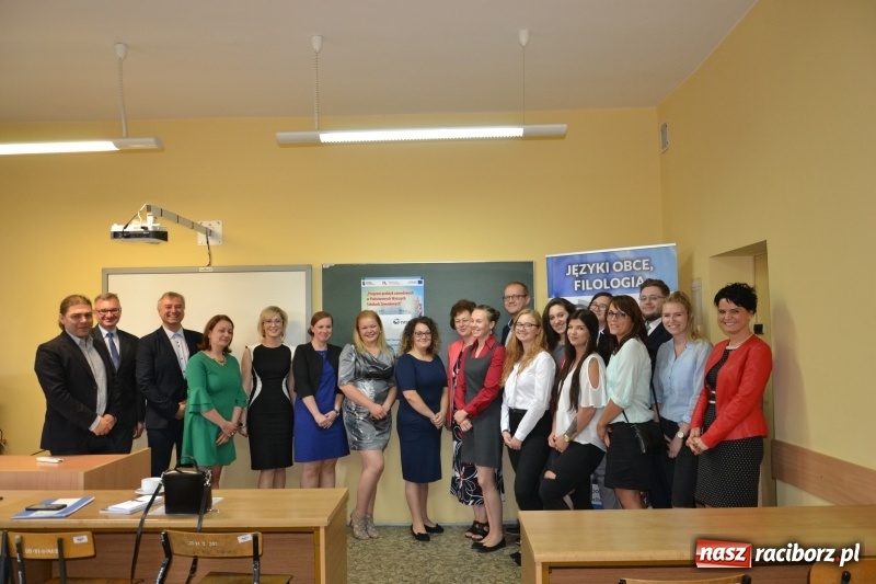 Zdjęcie w galerii na portalu naszraciborz.pl: Instytut Neofilologii PWSZ w Raciborzu zakończył I etap programu Pilotażowych Praktyk Zawodowych wiadomości z regionu