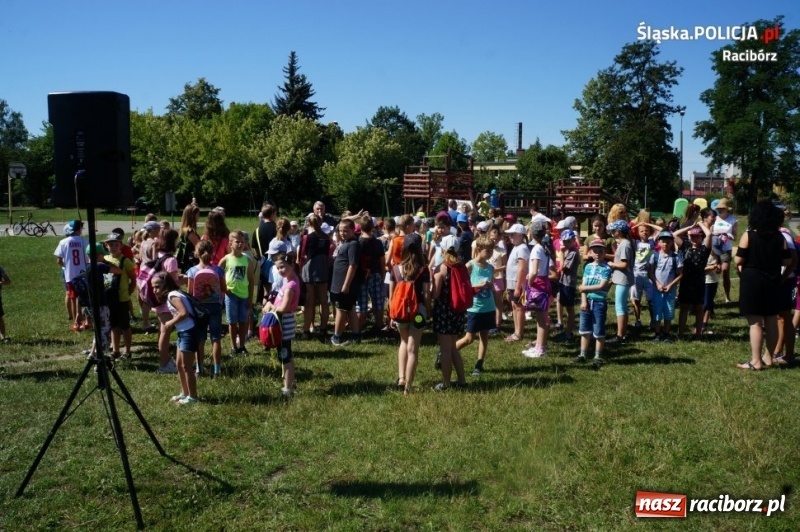 Zdjęcie w galerii na portalu naszraciborz.pl: Piknik z Policją Kręci mnie bezpieczeństwo wiadomości z regionu