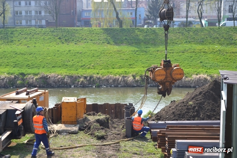 Zdjęcie w galerii na portalu naszraciborz.pl: Tak przez ponad sto lat zmieniały się raciborskie bulwary nad Odrą wiadomości z regionu