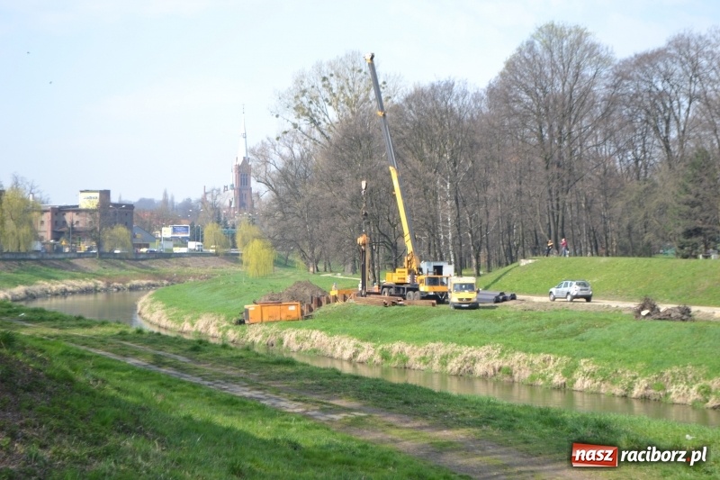 Zdjęcie w galerii na portalu naszraciborz.pl: Tak przez ponad sto lat zmieniały się raciborskie bulwary nad Odrą wiadomości z regionu