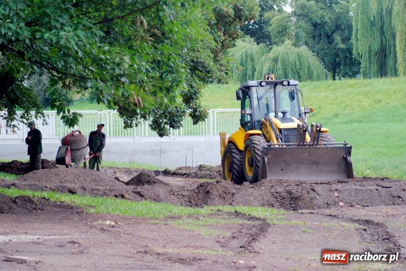 Zdjęcie w galerii na portalu naszraciborz.pl: Tak przez ponad sto lat zmieniały się raciborskie bulwary nad Odrą wiadomości z regionu