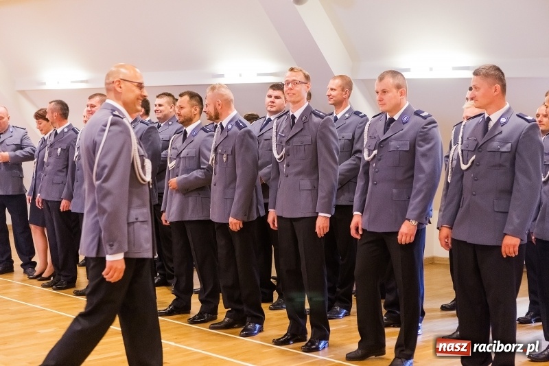 Zdjęcie w galerii na portalu naszraciborz.pl: Awanse i toyoty, czyli Święto Policji w Raciborzu FOTO i WIDEO wiadomości z regionu