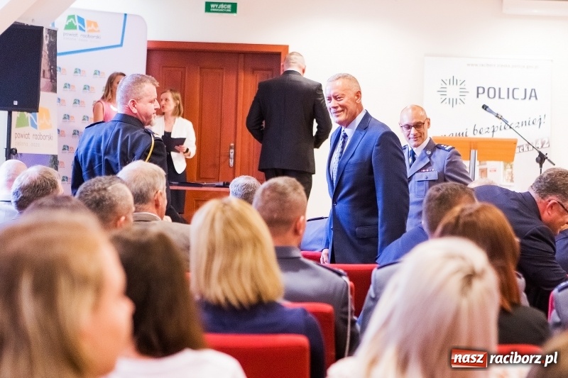 Zdjęcie w galerii na portalu naszraciborz.pl: Awanse i toyoty, czyli Święto Policji w Raciborzu FOTO i WIDEO wiadomości z regionu