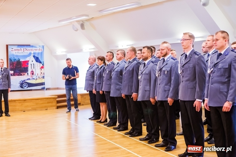 Zdjęcie w galerii na portalu naszraciborz.pl: Awanse i toyoty, czyli Święto Policji w Raciborzu FOTO i WIDEO wiadomości z regionu