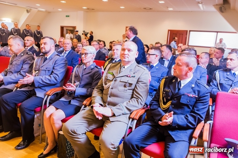 Zdjęcie w galerii na portalu naszraciborz.pl: Awanse i toyoty, czyli Święto Policji w Raciborzu FOTO i WIDEO wiadomości z regionu