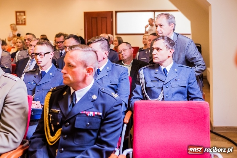 Zdjęcie w galerii na portalu naszraciborz.pl: Awanse i toyoty, czyli Święto Policji w Raciborzu FOTO i WIDEO wiadomości z regionu